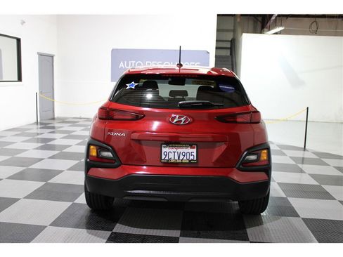 Used 2020 Hyundai Kona SE image 5