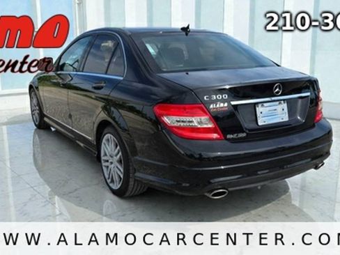 Used 2008 Mercedes-Benz C 300 Sedan image 3