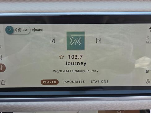 Used 2023 Land Rover Range Rover Velar R-Dynamic S AWD/4WD image 27