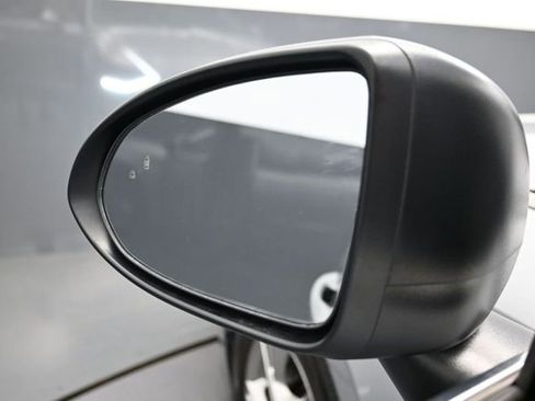 Used 2023 Hyundai Sonata SE FWD image 4