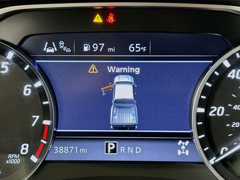 Used 2022 Nissan Frontier SV image 19