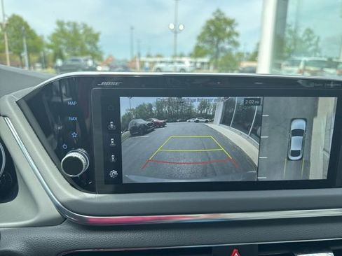 Used 2022 Hyundai Sonata Limited image 12