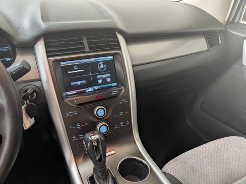 Used 2013 Ford Edge SEL w/ SEL Appearance Pkg FWD image 10
