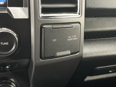 Used 2015 Ford F150 XLT w/ Equipment Group 302A Luxury image 22