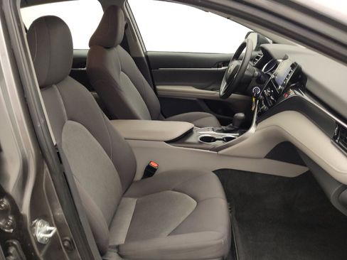 Used 2023 Toyota Camry LE FWD image 21