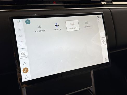 New 2026 Land Rover Range Rover Long Wheelbase SE image 18