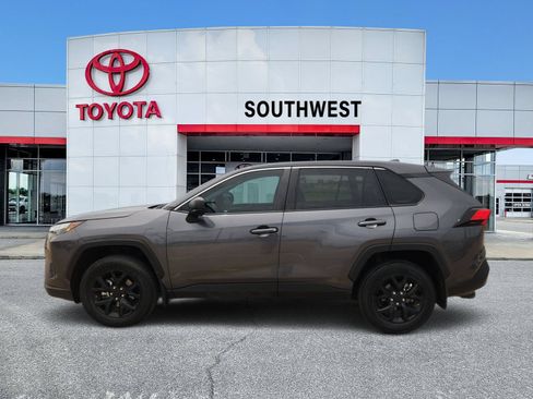 Used 2024 Toyota RAV4 LE FWD image 3