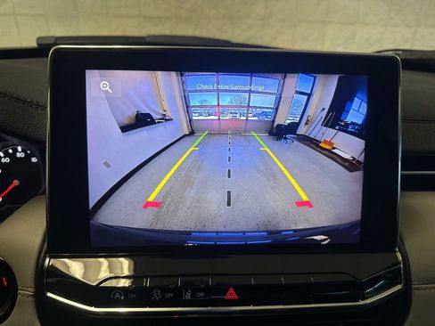 Used 2022 Jeep Compass Limited image 11