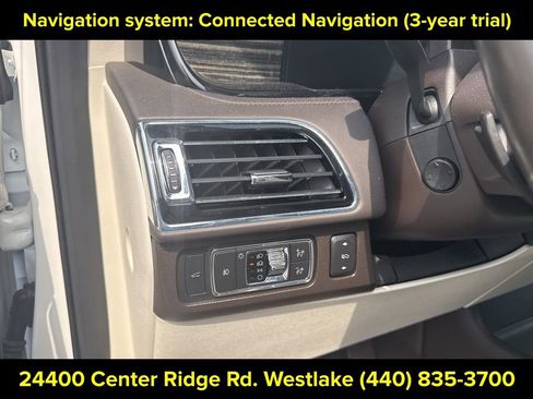 Used 2022 Lincoln Navigator L Black Label image 11