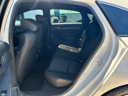Used 2019 Honda Accord Sport image 12