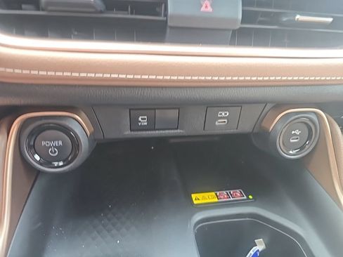 Used 2025 Toyota Grand Highlander AWD Hybrid image 18
