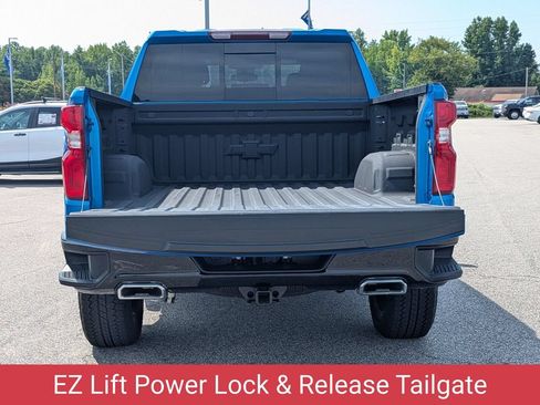 Used 2025 Chevrolet Silverado 1500 LT Trail Boss w/ Convenience Package II AWD/4WD image 33