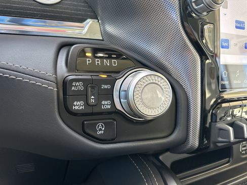 Used 2024 RAM 1500 Limited AWD/4WD image 31