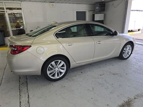 Used 2015 Buick Regal image 6