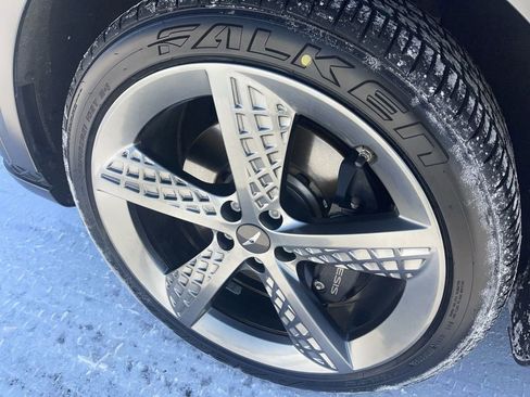 Used 2022 Genesis GV70 3.5T Sport w/ Sport Prestige Package image 10