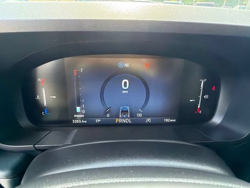 Used 2025 Ford Maverick XL w/ Equipment Group 102A AWD/4WD image 18