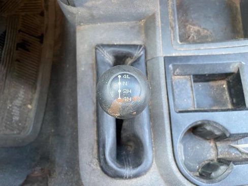 Used 2006 Dodge Ram 2500 Truck SLT image 36