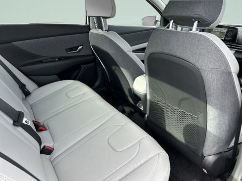 New 2026 Hyundai Elantra Limited image 18