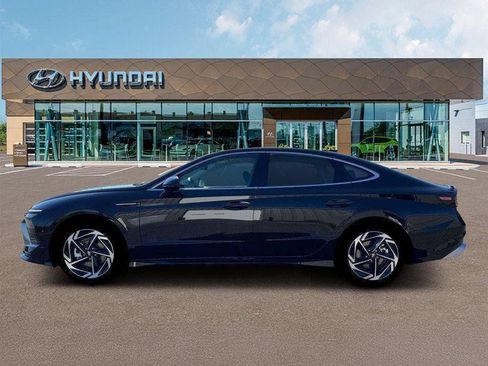 New 2026 Hyundai Sonata SEL FWD image 3