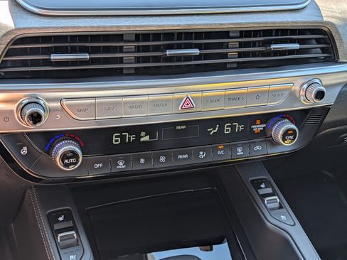 Used 2022 Kia Telluride EX AWD/4WD image 23