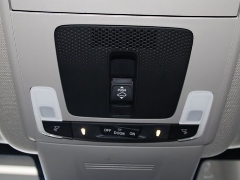 Used 2025 Honda CR-V EX-L image 37