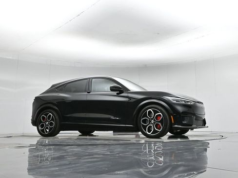 Used 2023 Ford Mustang Mach-E GT image 4