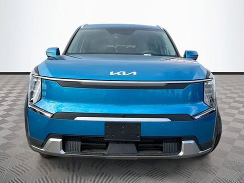 New 2026 Kia EV9 Wind image 2