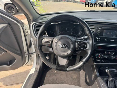 Used 2016 Kia Optima Hybrid w/ Hybrid Convenience Package FWD image 16