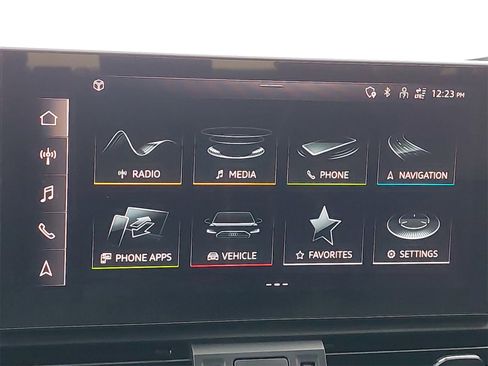 Used 2023 Audi SQ5 Prestige w/ Prestige Package image 24