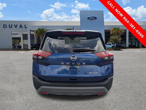 Used 2023 Nissan Rogue SV image 4