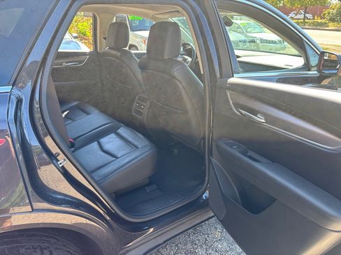 Used 2017 Cadillac XT5 Luxury w/ Driver Awareness Package image 12