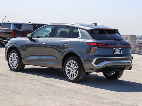New 2026 Audi Q3 quattro 2.0T image 6