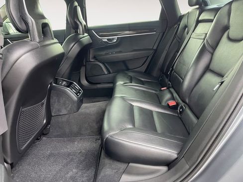 Used 2018 Volvo S90 T5 Momentum w/ Momentum Plus Package image 23