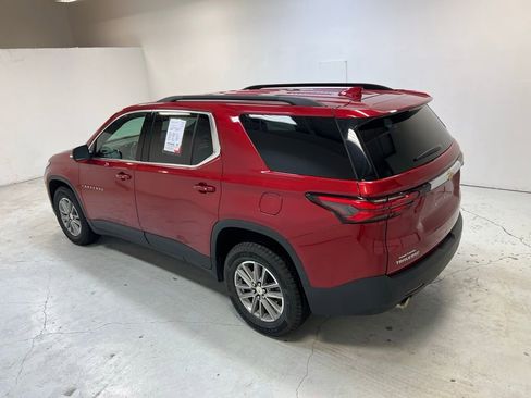 Used 2023 Chevrolet Traverse LT image 5