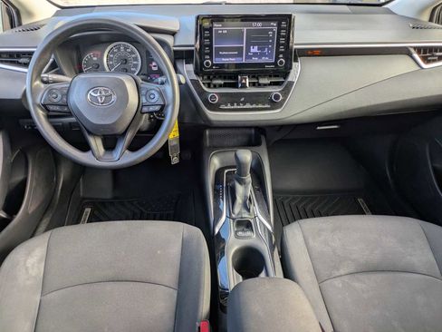 Used 2022 Toyota Corolla LE image 15