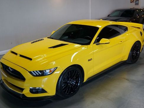 Used 2015 Ford Mustang GT Premium w/ GT Performance Package RWD image 39