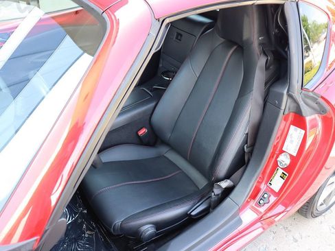 Used 2017 MAZDA MX-5 Miata RF Grand Touring image 40