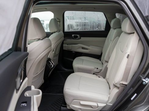 New 2026 Kia Sorento EX w/ EX Premium Package AWD/4WD image 14