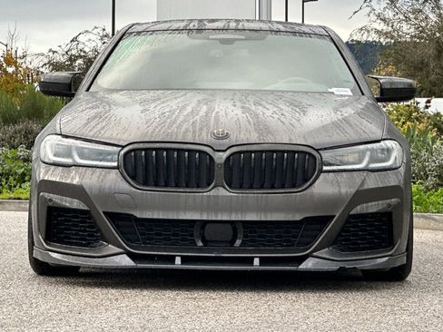 Used 2022 BMW M550i xDrive M550i xDrive w/ Dynamic Handling Package image 8