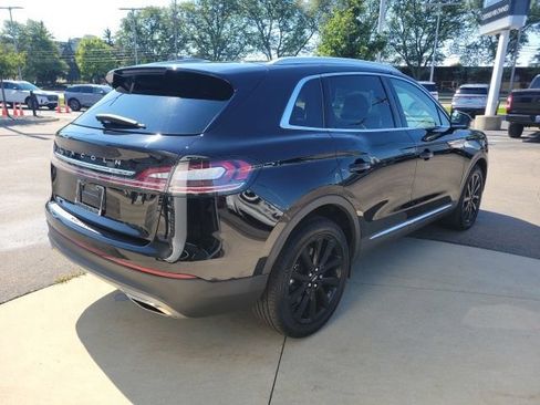 Used 2023 Lincoln Nautilus Reserve w/ Monochromatic Package AWD/4WD image 13