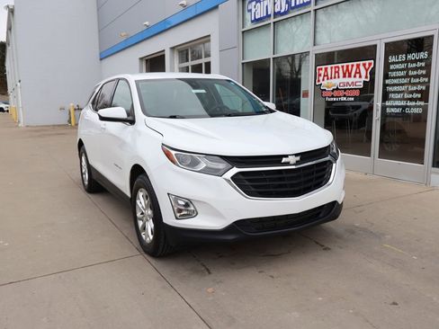 Certified 2020 Chevrolet Equinox LT image 2