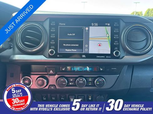 Used 2020 Toyota Tacoma TRD Sport w/ TRD Premium Sport Package AWD/4WD image 3