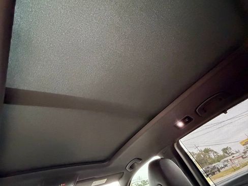 Used 2020 Volkswagen Atlas Cross Sport SEL Premium image 12