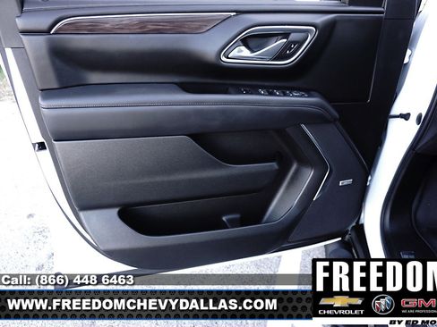 Certified 2023 Chevrolet Suburban Z71 w/ Luxury Package image 38