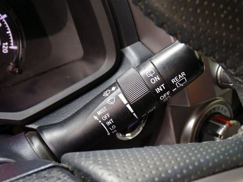 Used 2022 Toyota 4Runner SR5 RWD image 27