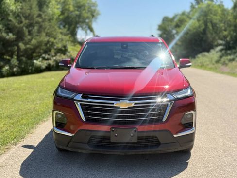 Used 2023 Chevrolet Traverse LT AWD/4WD image 4