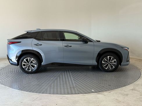 Used 2023 Lexus RZ 450e Premium w/ Technology Package AWD/4WD image 8