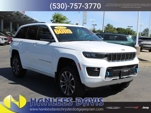 New 2023 Jeep Grand Cherokee Overland w/ MOPAR Finishing Package AWD/4WD image 5