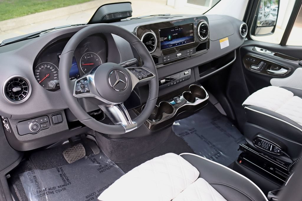 Used 2026 Mercedes-Benz Sprinter 3500 image 15