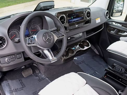 Used 2026 Mercedes-Benz Sprinter 3500 image 15